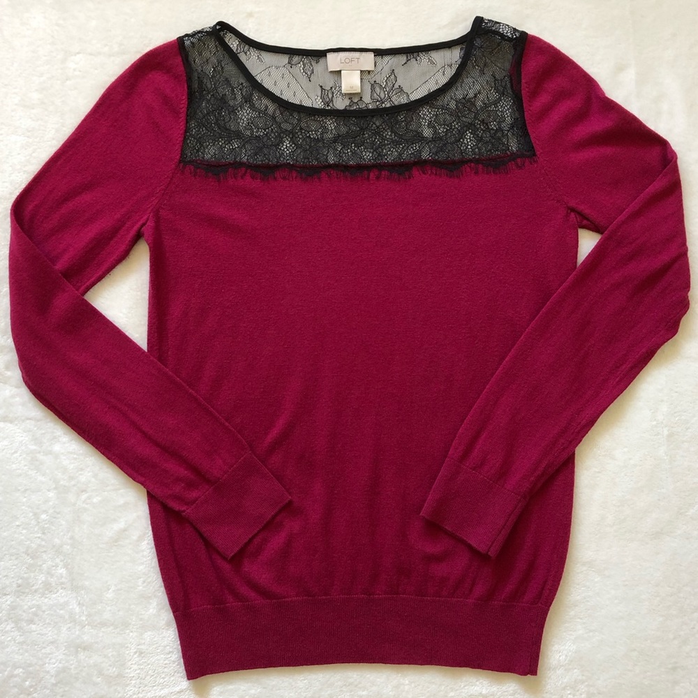Ann Taylor LOFT Red Top Lace Detail - M